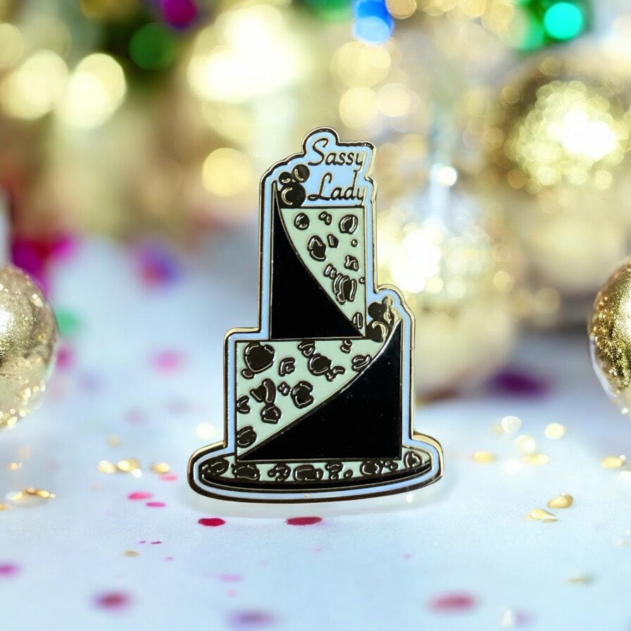Sassy Lady Leopard Print Enamel Pin - Luxury gold-plated cake design with black leopard pattern - Stylish fashion accessory for jackets and bags